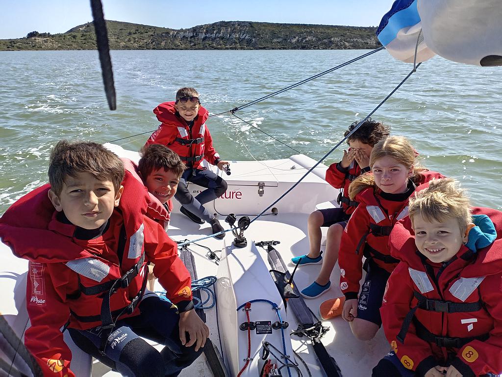 Base Nautique Port Mahon Sigean - Voile, Kayak, Glisse, Catamaran, WingFoil